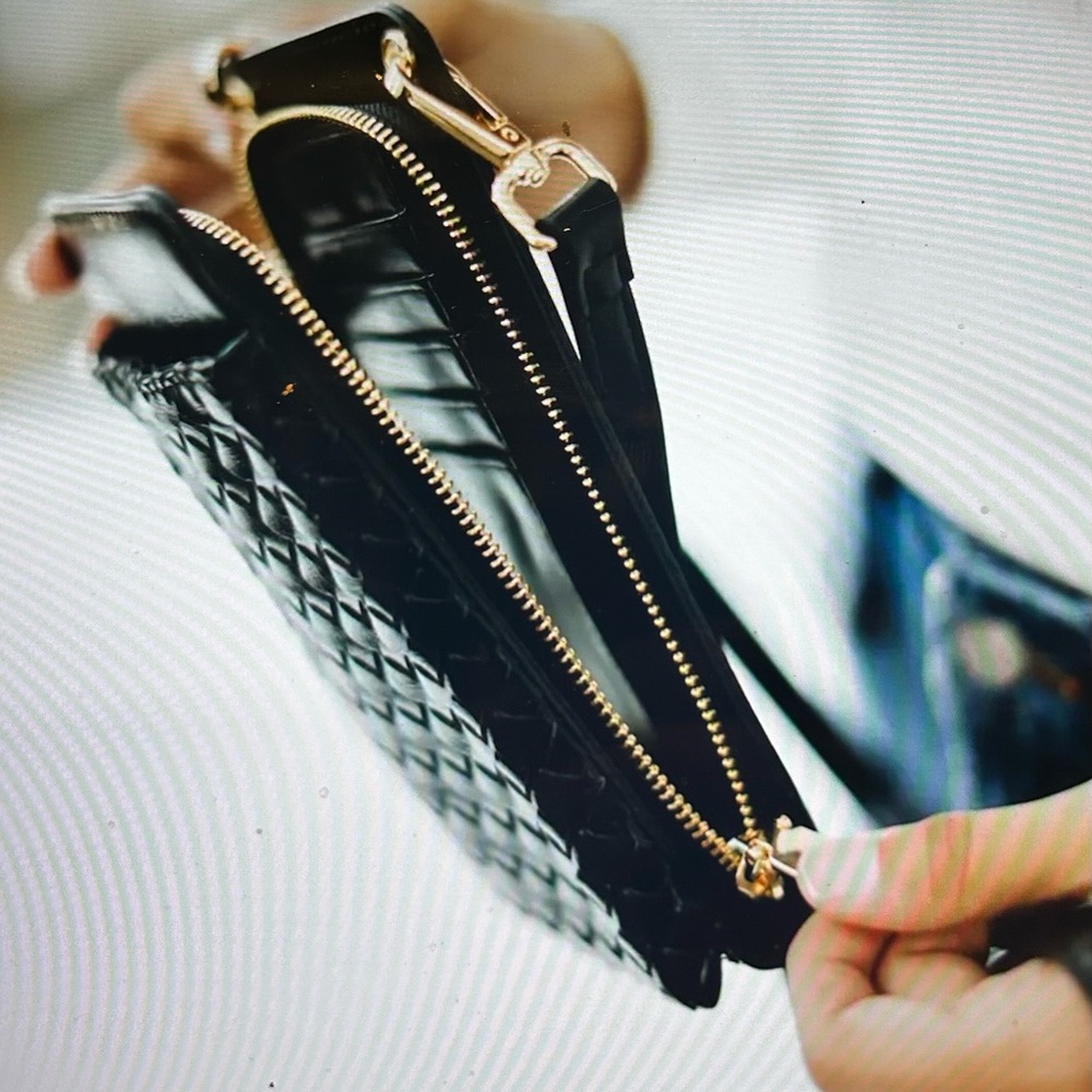 Woven Double Duty Phone Bag by Pretty Simple - Picture 2 of 6